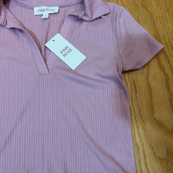 Pink Ribbed Crop Top with Collar - Picture 4 of 6